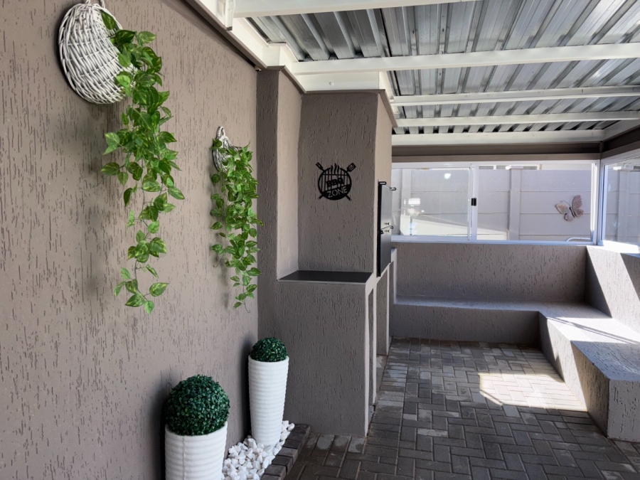 2 Bedroom Property for Sale in Pellissier Free State